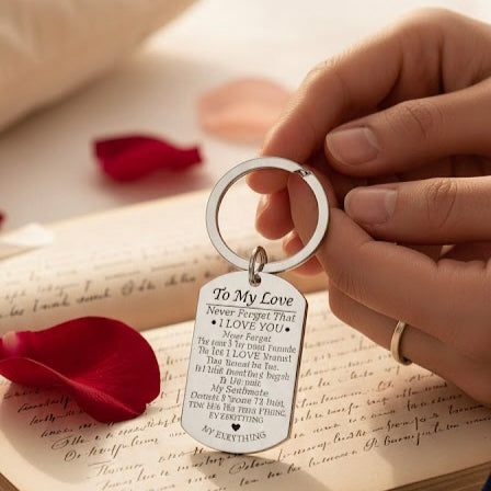 💖 Romantic Keychain for your loved ones